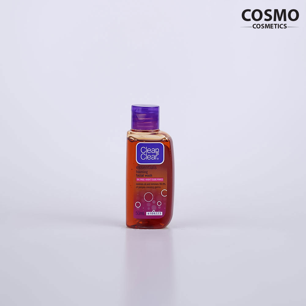 Clean & Clear Essentials Foaming Facial Wash (50ml)